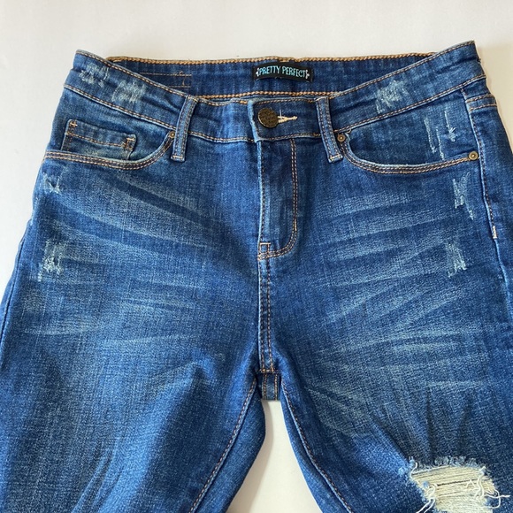 Pretty Perfect Jeans - Picture 2 of 6